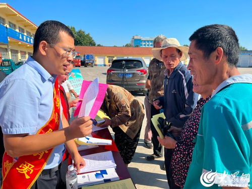 壽光市社會(huì)保險(xiǎn)事業(yè)中心開(kāi)展 工傷保險(xiǎn)與您風(fēng)雨同舟 主題宣傳活動(dòng)