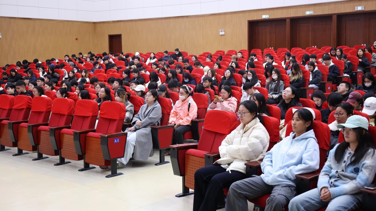 山東外事職業(yè)大學成功舉辦“就業(yè)服務(wù)進校園”系列活動暨2026屆畢業(yè)生就業(yè)普法講座